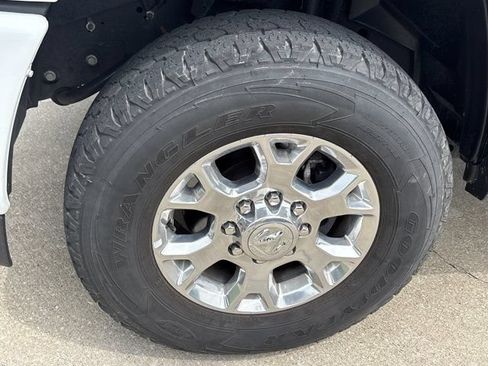 Used 2024 RAM 2500 Laramie AWD/4WD image 12