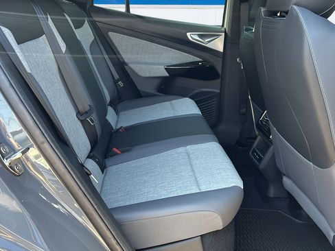 New 2026 Volkswagen ID.4 Pro RWD image 13