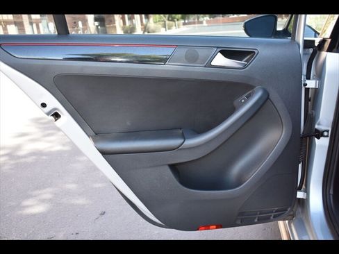 Used 2016 Volkswagen Jetta GLI SEL FWD image 20