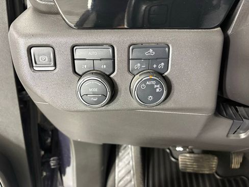 Used 2024 Chevrolet Silverado 1500 LT image 28