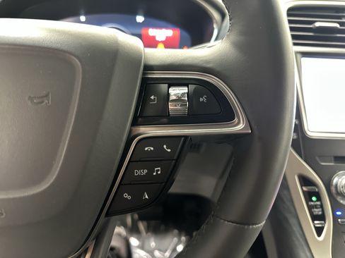 Used 2020 Lincoln Nautilus Reserve w/ Equipment Group 201A AWD/4WD image 20