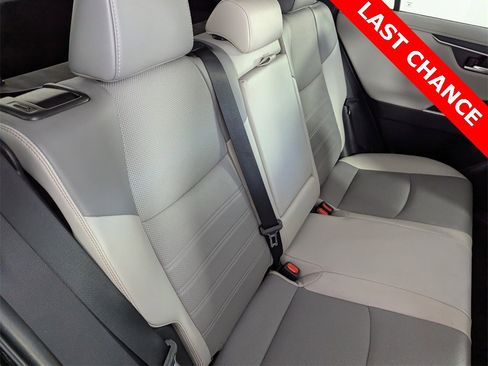 Used 2022 Toyota RAV4 Limited image 30