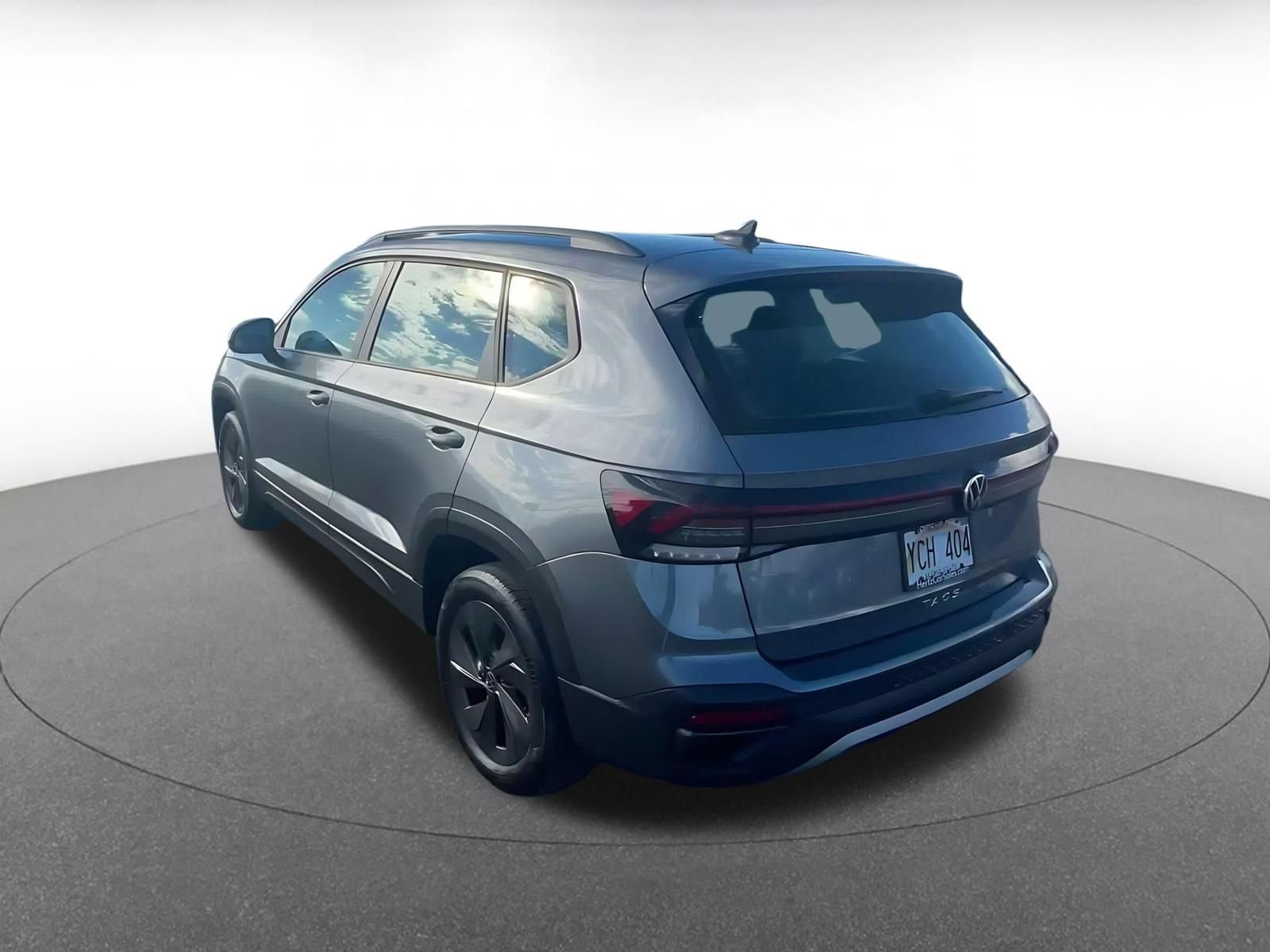 Used 2026 Volkswagen Taos S FWD image 10