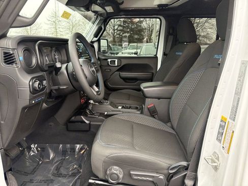 Used 2024 Jeep Wrangler Unlimited Rubicon 4xe w/ Convenience Group image 12