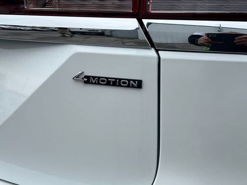 New 2026 Volkswagen Atlas SE image 6