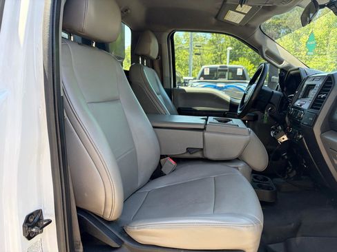 Used 2018 Ford F550 4x4 Regular Cab Super Duty image 39
