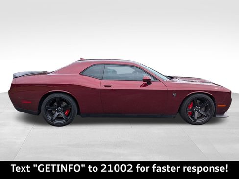Used 2018 Dodge Challenger SRT Hellcat image 37