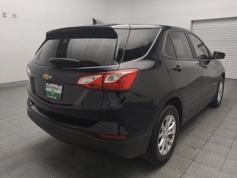 Used 2020 Chevrolet Equinox LS w/ LS Convenience Package FWD image 9