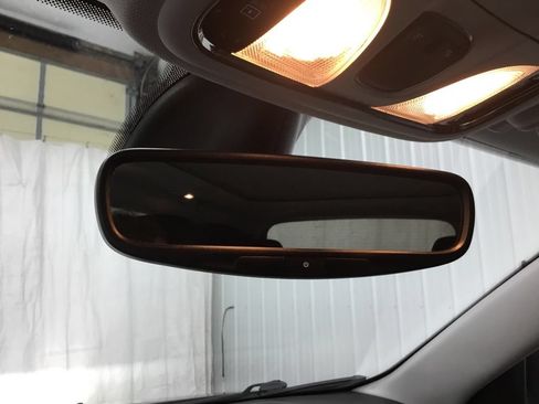 Used 2019 Jeep Cherokee Limited AWD/4WD image 15
