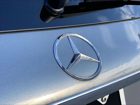 Used 2019 Mercedes-Benz GLC 300 image 10