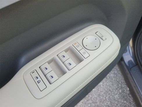 Used 2025 Hyundai Santa Fe SEL image 20