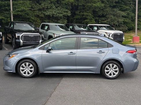 Used 2026 Toyota Corolla LE FWD image 4