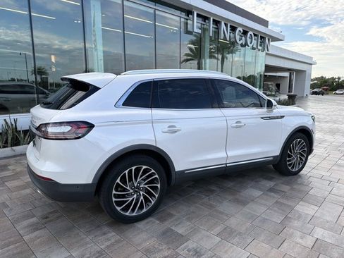 Used 2019 Lincoln Nautilus Reserve AWD/4WD image 2