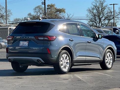 Certified 2023 Ford Escape Active w/ Cold Weather Package image 4