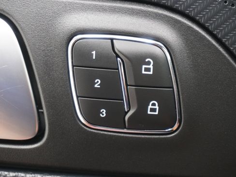 Used 2024 Ford Mustang GT Premium image 17