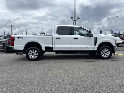 Used 2023 Ford F250 XLT w/ 360-Degree Camera Package AWD/4WD image 4