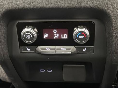 Used 2024 GMC Acadia Denali AWD/4WD image 26