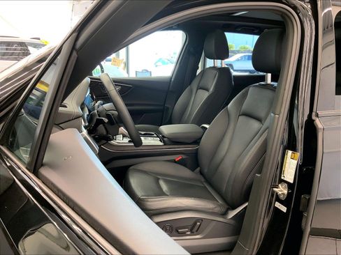 Certified 2023 Audi Q7 2.0T Premium Plus w/ Premium Plus Package AWD/4WD image 17
