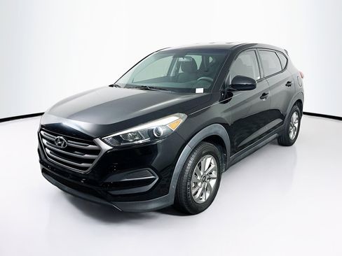 Used 2018 Hyundai Tucson SE image 3