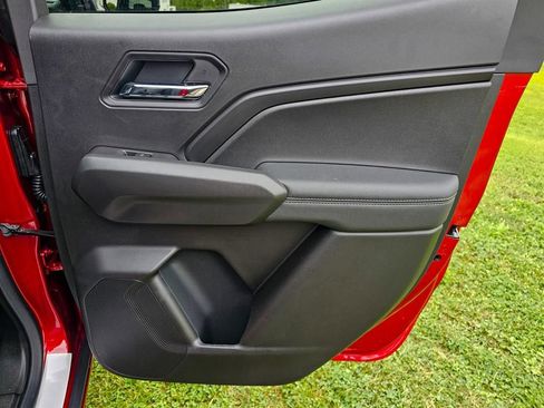 New 2026 GMC Canyon Elevation w/ Convenience Package image 38