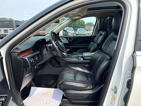 Used 2022 Lincoln Aviator Reserve w/ Equipment Group 201A AWD/4WD image 30