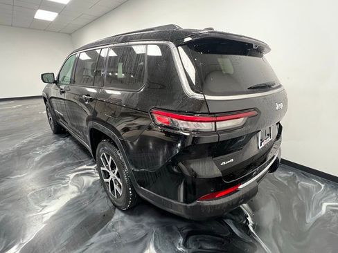 Used 2024 Jeep Grand Cherokee L Limited w/ Luxury Tech Group II image 20