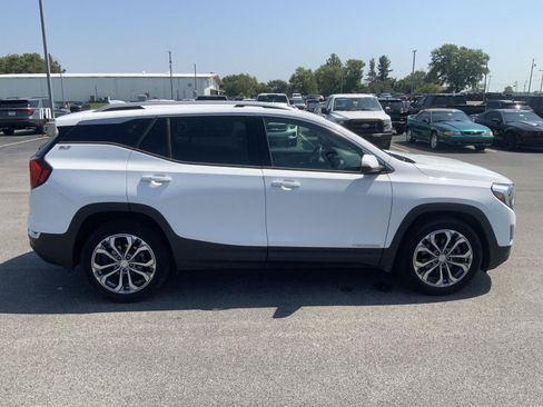 Used 2018 GMC Terrain SLT w/ Preferred Package FWD image 9