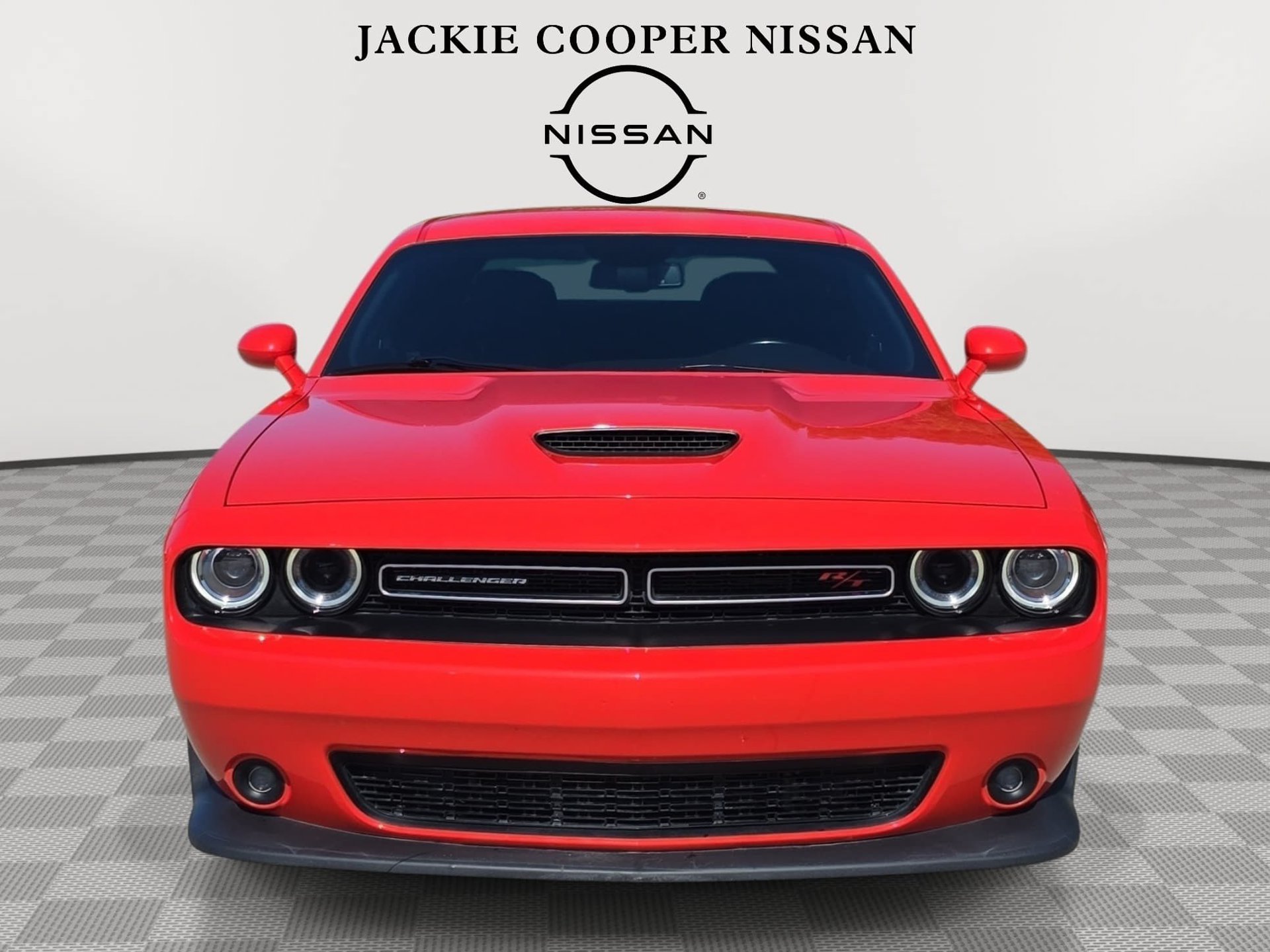 Used 2022 Dodge Challenger R/T RWD image 2