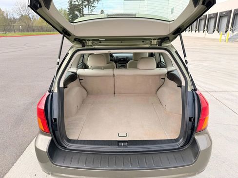 Used 2006 Subaru Outback 2.5i image 17