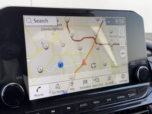 Used 2025 Nissan Pathfinder SL AWD/4WD image 23