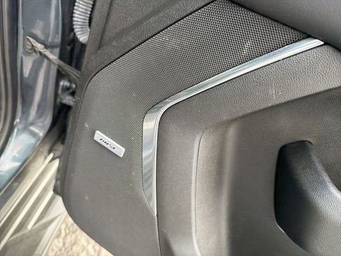 Used 2022 Chevrolet Suburban RST w/ Luxury Package image 27