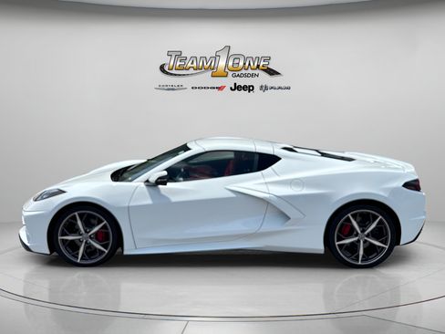 Used 2022 Chevrolet Corvette Stingray Preferred Cpe w/ Engine Appearance Package RWD image 7