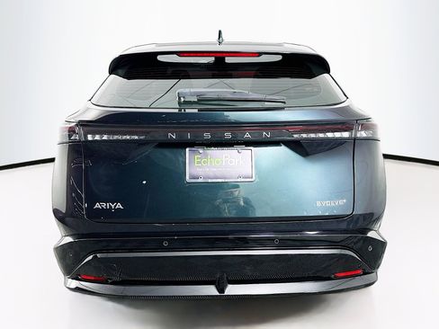 Used 2024 Nissan Ariya FWD image 7
