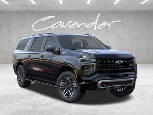 New 2026 Chevrolet Suburban Z71 w/ Comfort Package AWD/4WD image 7