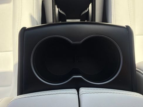 Used 2020 Tesla Model S Long Range AWD/4WD image 22