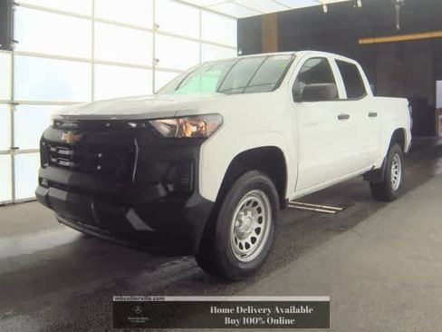 Used 2023 Chevrolet Colorado W/T image 1
