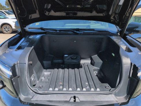 Certified 2024 Chevrolet Silverado EV RST AWD/4WD image 31