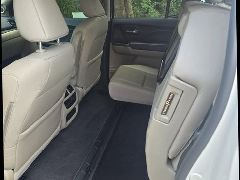Used 2018 Honda Ridgeline RTL-T image 17