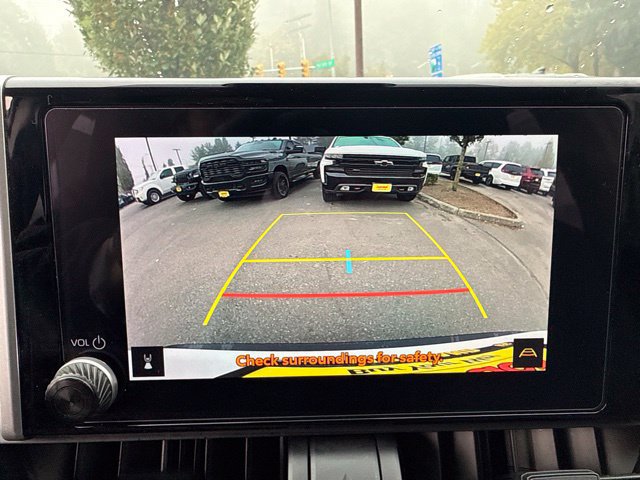 Used 2025 Toyota RAV4 LE AWD/4WD image 24
