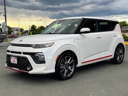 Used 2020 Kia Soul GT-Line FWD image 8