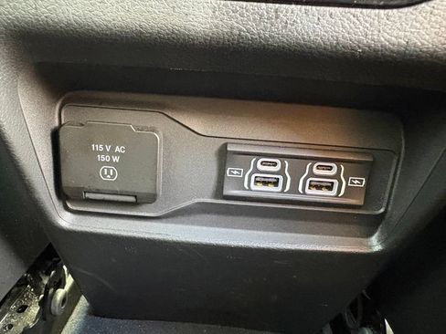 Used 2024 Jeep Grand Cherokee Altitude AWD/4WD image 39