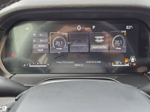 Used 2025 Jeep Grand Cherokee Laredo X w/ Luxury Tech Group I image 17