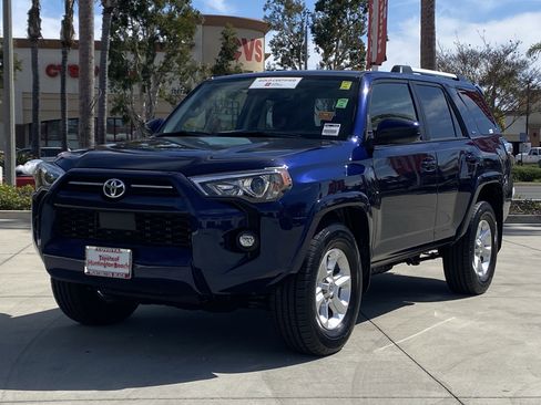 Certified 2023 Toyota 4Runner SR5 image 5