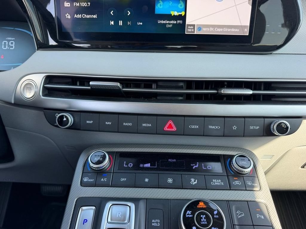 Used 2025 Hyundai Palisade SEL AWD/4WD image 17