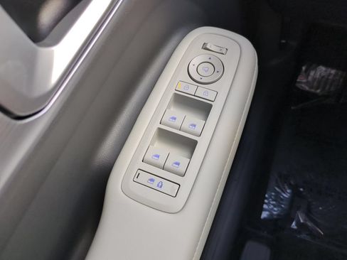 Certified 2025 Hyundai Santa Fe Limited FWD image 21