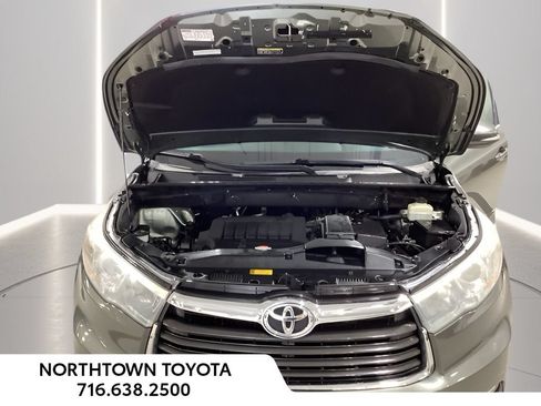 Used 2016 Toyota Highlander Plus AWD/4WD image 22