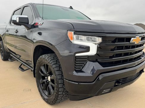 Used 2023 Chevrolet Silverado 1500 LT AWD/4WD image 12