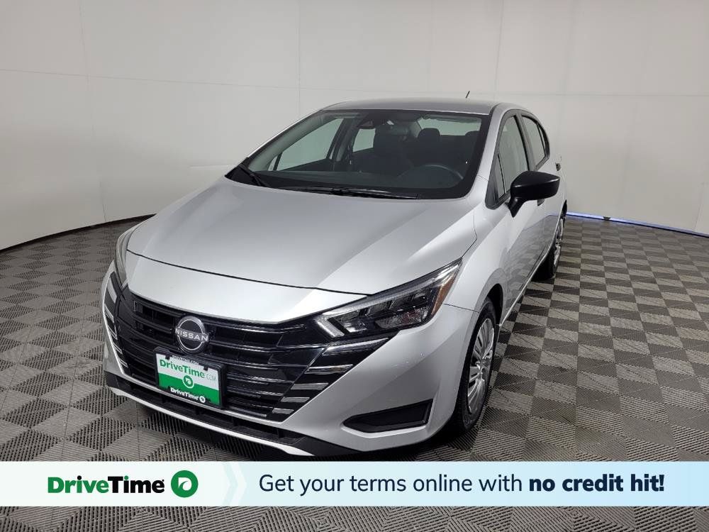 Used 2025 Nissan Versa S w/ Trunk Package FWD image 1