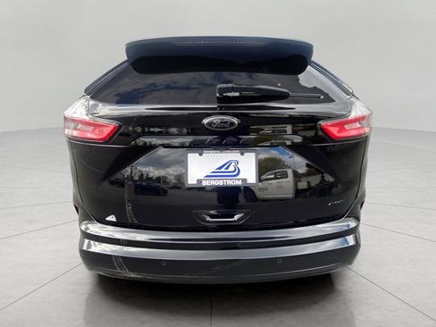 Certified 2023 Ford Edge SE w/ Black Appearance Package AWD/4WD image 16