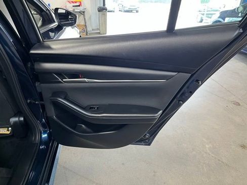 Used 2021 MAZDA MAZDA3 s FWD image 15